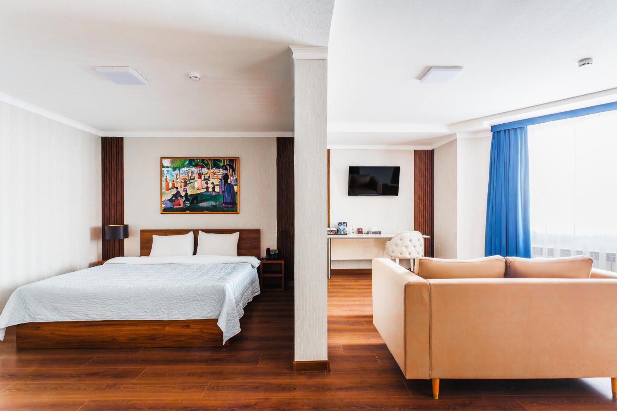 Rich Park Hotel Tashkent Esterno foto