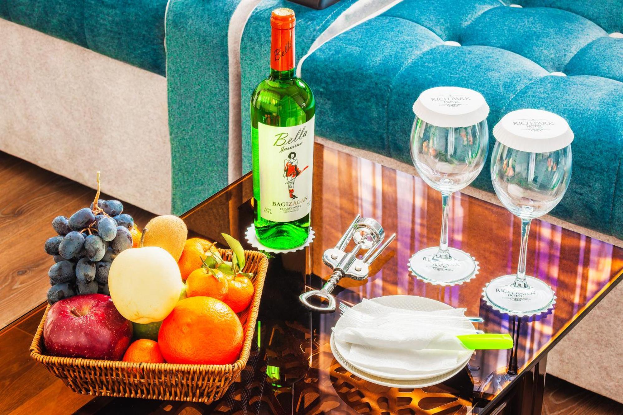 Rich Park Hotel Tashkent Esterno foto