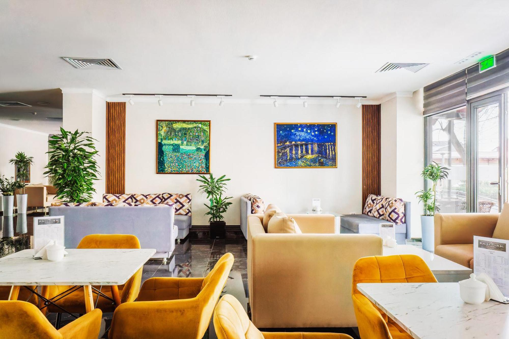 Rich Park Hotel Tashkent Esterno foto