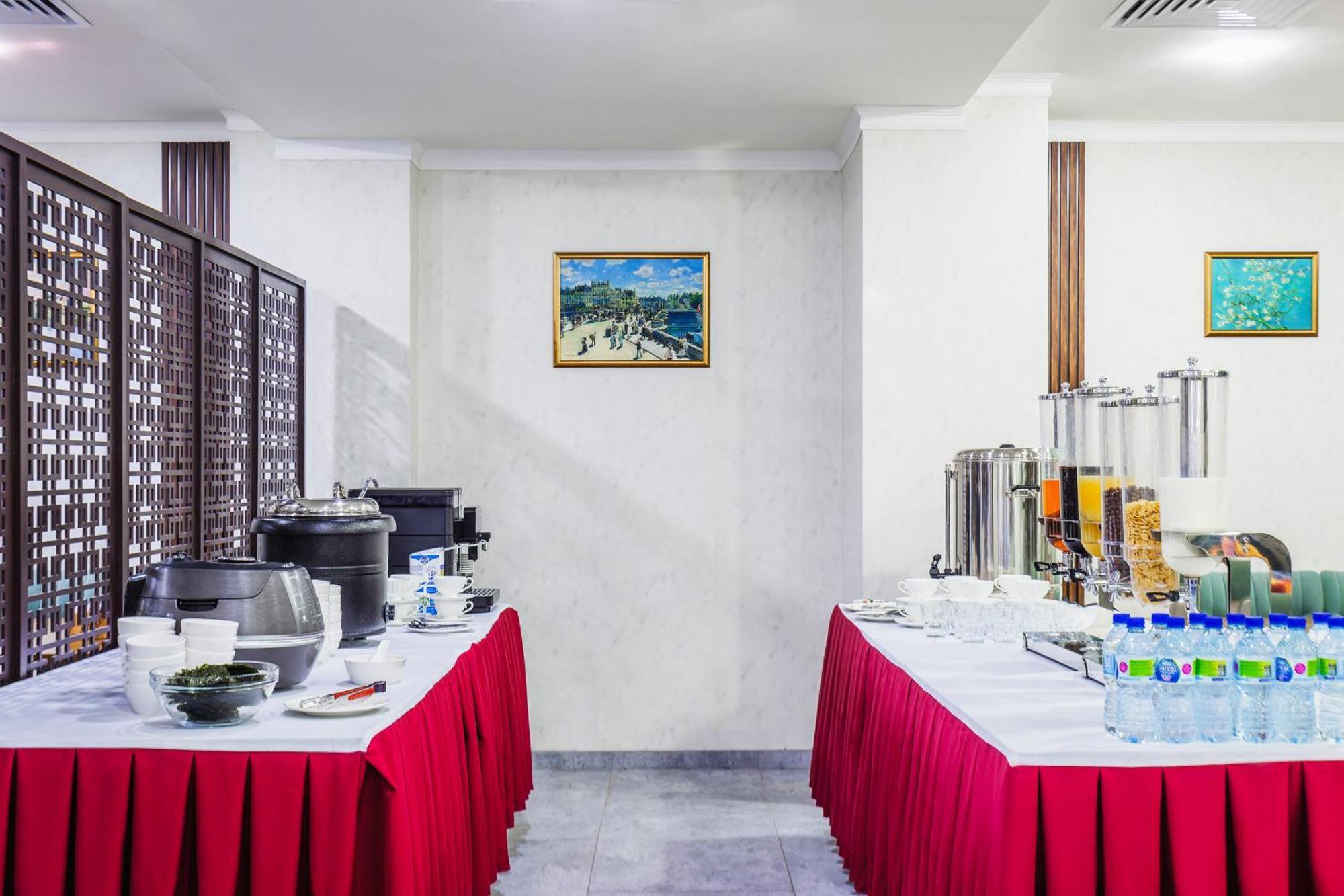 Rich Park Hotel Tashkent Esterno foto